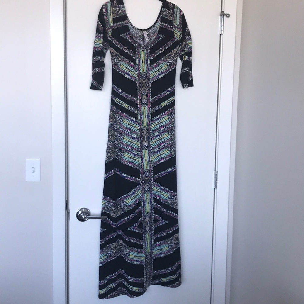 Black maxi with cool pattern